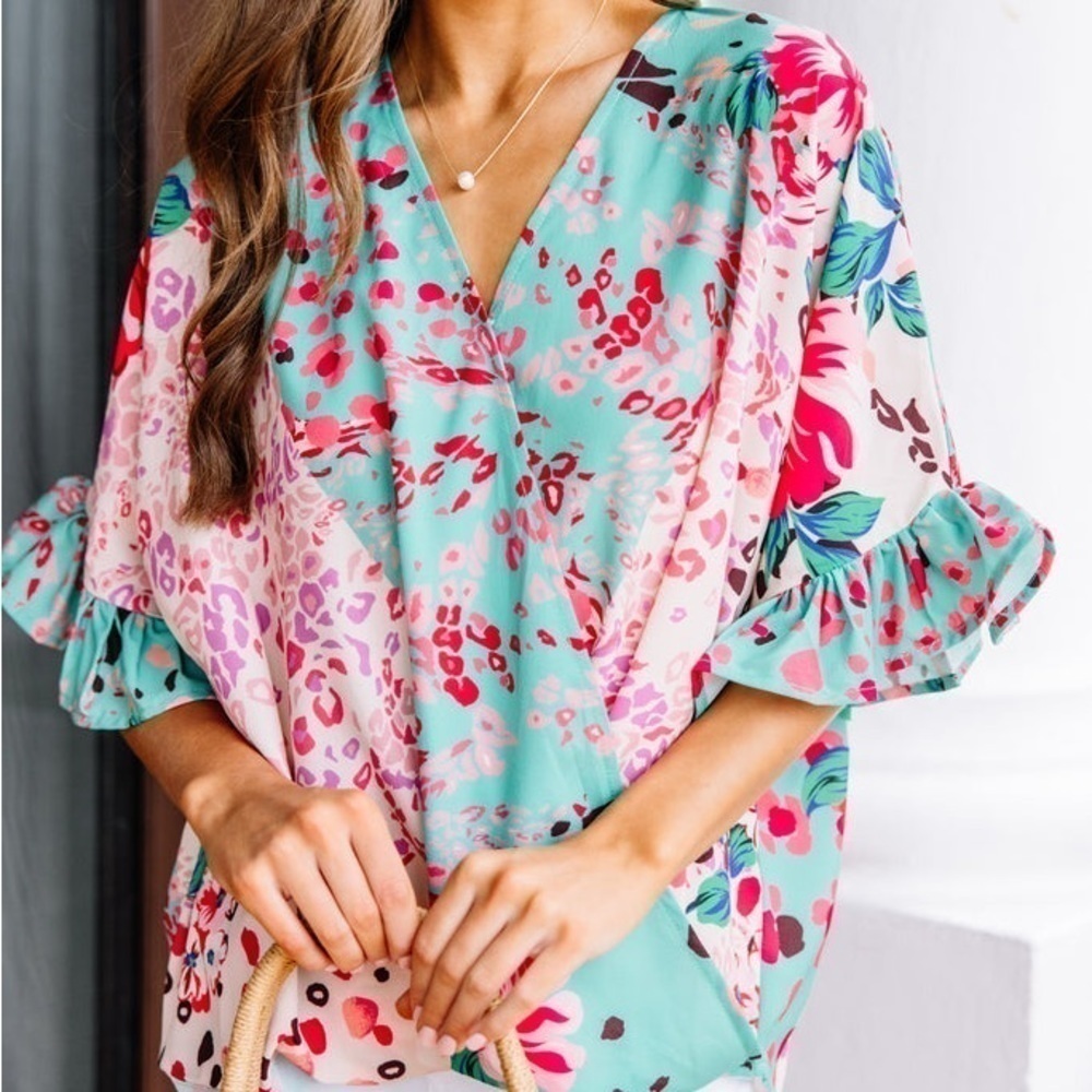 Umgee NWT Floral and Animal Print Mixed Print Crossover Blouse w/ Ruffles Small - Picture 3 of 11